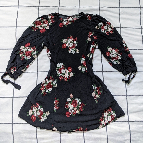 Zara Floral Long Sleeve Dress